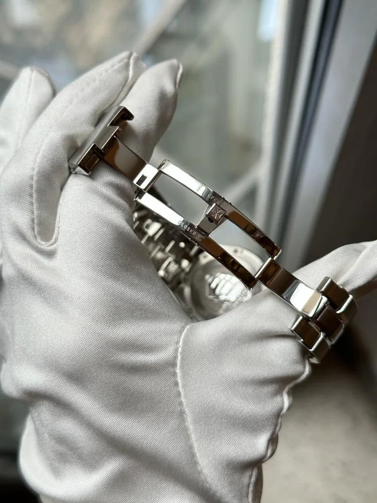 Vacheron Constantin Overseas 42052 Box+Papers 1999